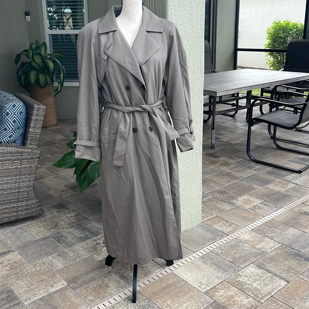 Vintage London double breasted button closure with a belt-lined fog trench coat